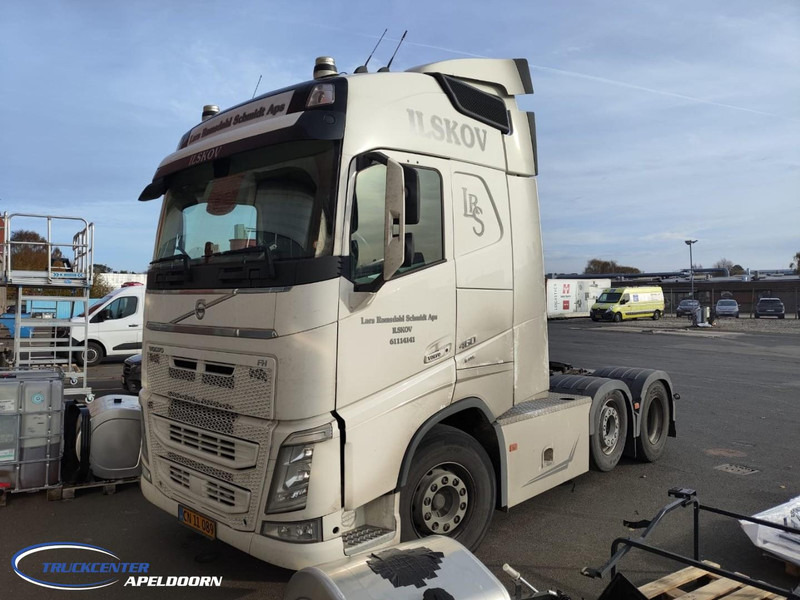 Volvo FH 460 6x2, 595000 km - Nyergesvontató: 1 kép. Volvo FH 460 6x2, 595000 km - Nyergesvontató: 1 kép.