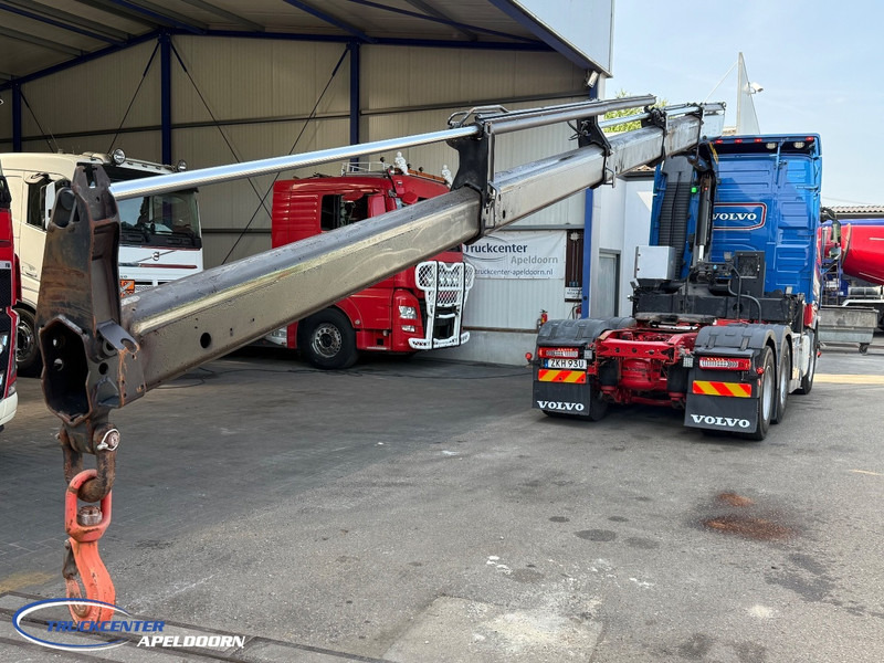 Volvo FH 750 6x2, Palfinger PK 18002 - Nyergesvontató: 2 kép. Volvo FH 750 6x2, Palfinger PK 18002 - Nyergesvontató: 2 kép.
