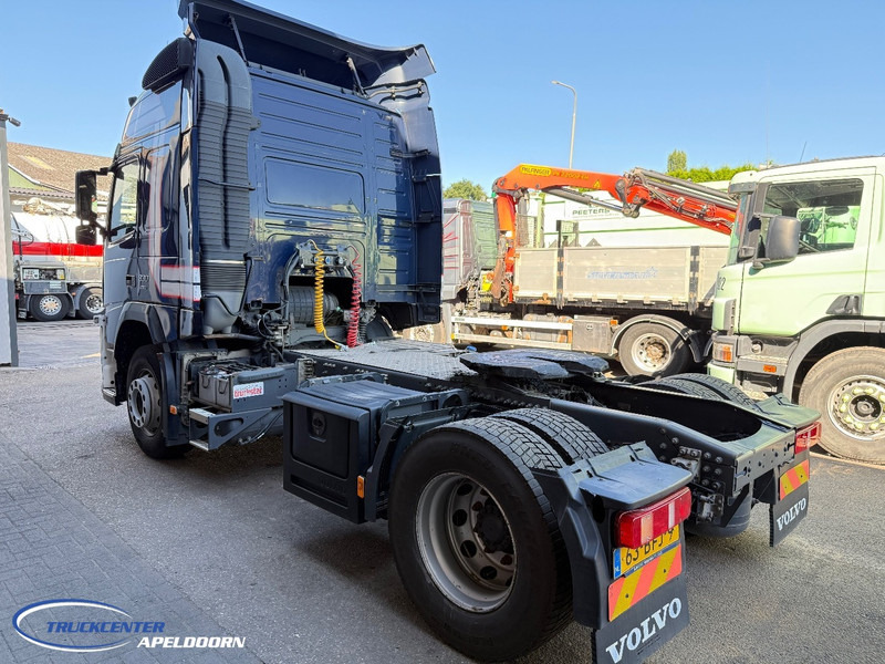 Volvo FM Globetrotter - Nyergesvontató: 4 kép. Volvo FM Globetrotter - Nyergesvontató: 4 kép.