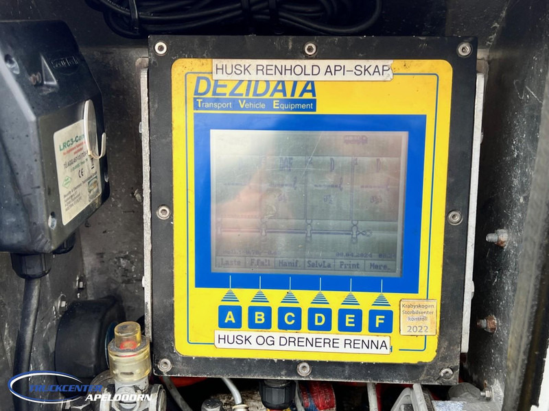 Volvo FH 500 Rohr 22150 Liter, 4 Comp., Retarder, ADR, 6x2 - Tartályos teherautó: 5 kép. Volvo FH 500 Rohr 22150 Liter, 4 Comp., Retarder, ADR, 6x2 - Tartályos teherautó: 5 kép.