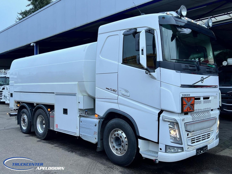 Volvo FH 540 HMK Bilcon 18800 Liter ADR, Retarder, Steering axle - Tartályos teherautó: 1 kép. Volvo FH 540 HMK Bilcon 18800 Liter ADR, Retarder, Steering axle - Tartályos teherautó: 1 kép.