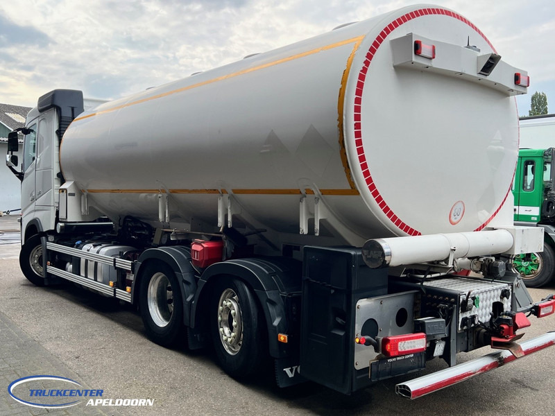 Volvo FH 540 LAG 20600 Liter ADR, 4 Comp. - Tartályos teherautó: 4 kép. Volvo FH 540 LAG 20600 Liter ADR, 4 Comp. - Tartályos teherautó: 4 kép.