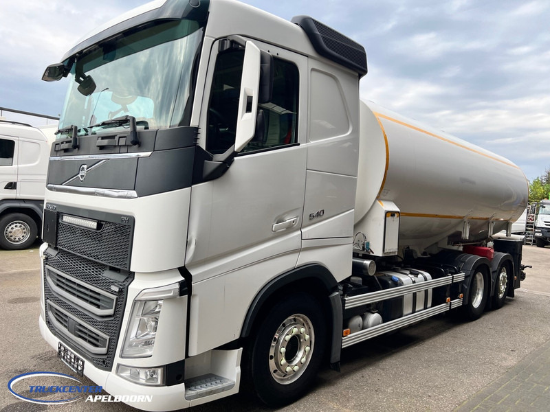 Volvo FH 540 LAG 20600 Liter ADR, 4 Comp. - Tartályos teherautó: 3 kép. Volvo FH 540 LAG 20600 Liter ADR, 4 Comp. - Tartályos teherautó: 3 kép.