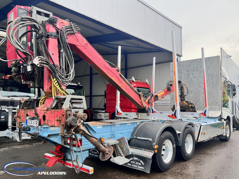 Volvo FH 750 Loglift, 6x4, Dynamic steering - Rönkszállító teherautó, Darus autó: 3 kép. Volvo FH 750 Loglift, 6x4, Dynamic steering - Rönkszállító teherautó, Darus autó: 3 kép.