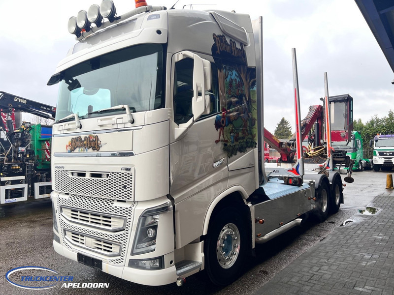 Volvo FH 750 Loglift, 6x4, Dynamic steering - Rönkszállító teherautó, Darus autó: 4 kép. Volvo FH 750 Loglift, 6x4, Dynamic steering - Rönkszállító teherautó, Darus autó: 4 kép.