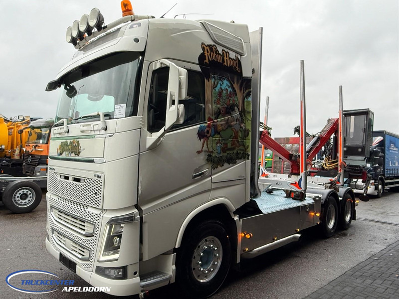 Volvo FH 750 Loglift, 6x4, Dynamic steering, Special painting - Rönkszállító teherautó, Darus autó: 3 kép. Volvo FH 750 Loglift, 6x4, Dynamic steering, Special painting - Rönkszállító teherautó, Darus autó: 3 kép.