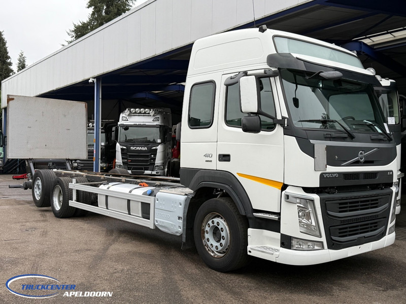 Volvo FM 410 379000 km, 6x2, Globetrotter - Alvaz teherautó: 1 kép. Volvo FM 410 379000 km, 6x2, Globetrotter - Alvaz teherautó: 1 kép.