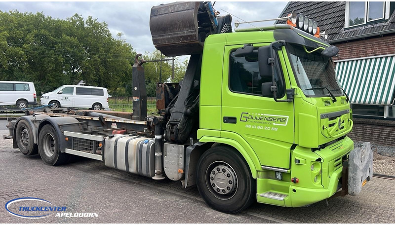 Volvo FM 410 EEV 6X2 Palfinger Epsilon Q170Z - Horgos rakodó teherautó, Darus autó: 1 kép. Volvo FM 410 EEV 6X2 Palfinger Epsilon Q170Z - Horgos rakodó teherautó, Darus autó: 1 kép.