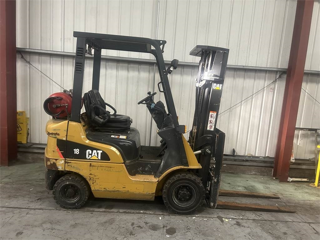 CAT GP18NT - Gázüzemű targonca: 5 kép. CAT GP18NT - Gázüzemű targonca: 5 kép.