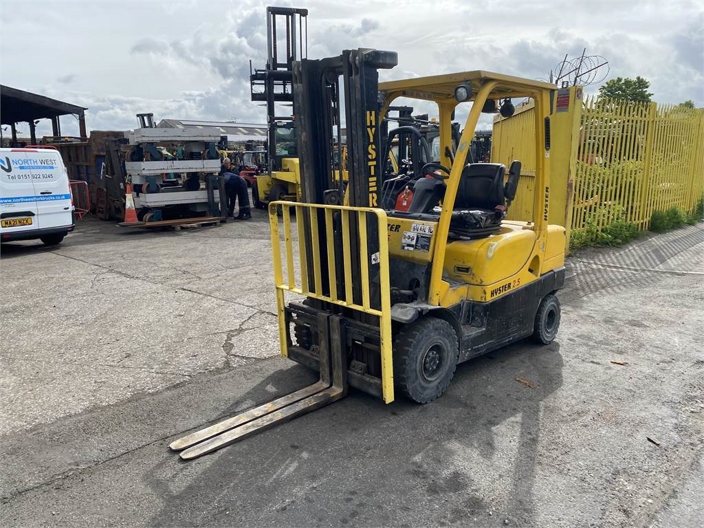 Hyster H2.5CT - Dízel targonca: 2 kép. Hyster H2.5CT - Dízel targonca: 2 kép.