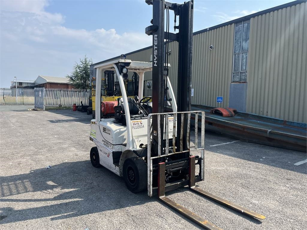Hyster H2.5FT - Gázüzemű targonca: 3 kép. Hyster H2.5FT - Gázüzemű targonca: 3 kép.