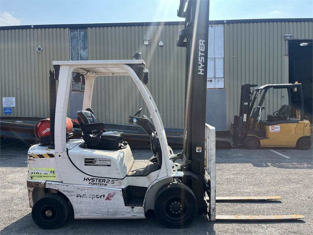 Hyster H2.5FT - Gázüzemű targonca: 4 kép. Hyster H2.5FT - Gázüzemű targonca: 4 kép.