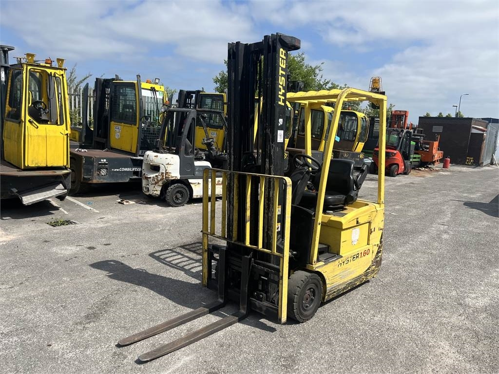 Hyster J1.60XMT - Elektromos targonca: 2 kép. Hyster J1.60XMT - Elektromos targonca: 2 kép.