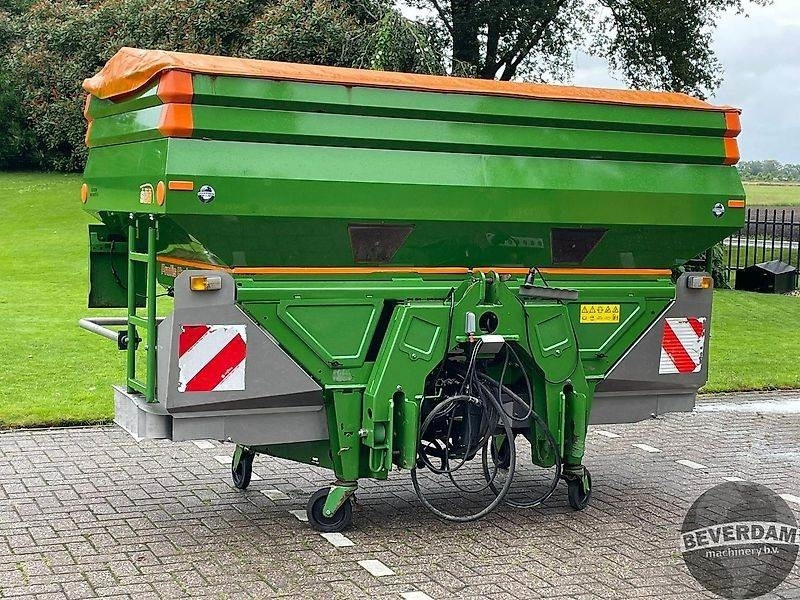 Amazone ZA-M 4200 Ultra - Műtrágyaszóró: 1 kép. Amazone ZA-M 4200 Ultra - Műtrágyaszóró: 1 kép.