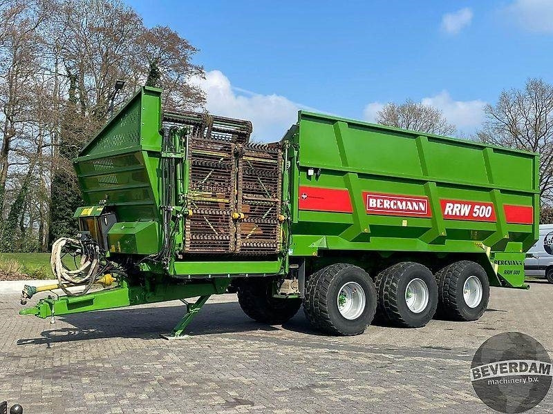 Bergmann RRW 500 Bietenoverlaadwagen Rübenreinigungswagen - Mezőgazdasági pótkocsi: 2 kép. Bergmann RRW 500 Bietenoverlaadwagen Rübenreinigungswagen - Mezőgazdasági pótkocsi: 2 kép.