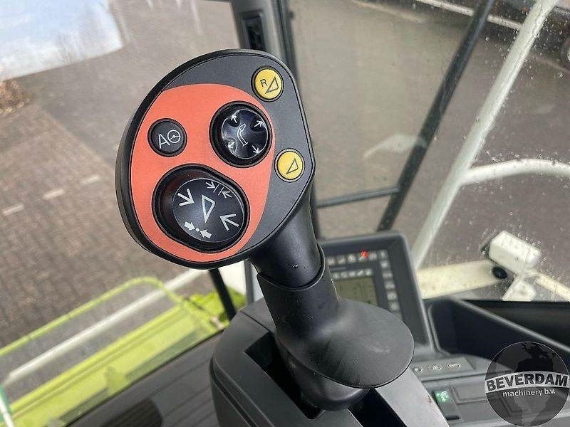 Önjáró szecskázógép Claas Jaguar 830 492: 12 kép.