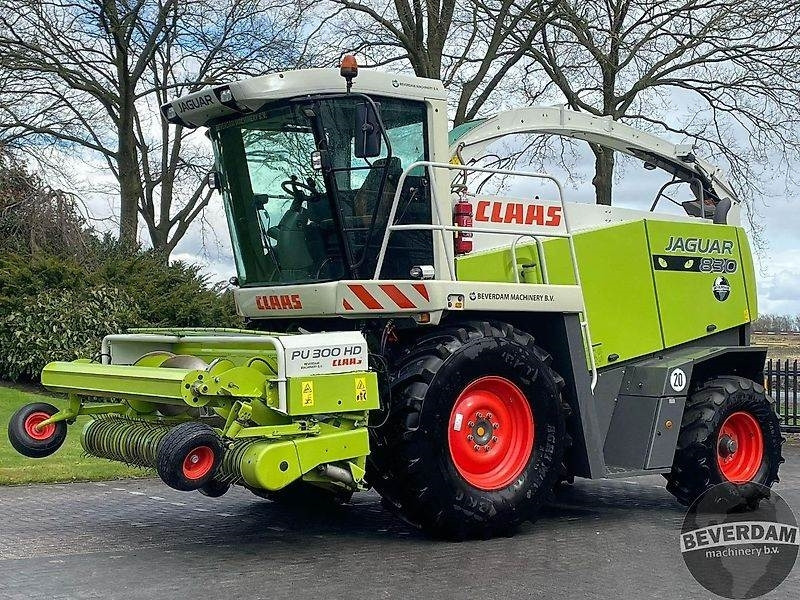 Önjáró szecskázógép Claas Jaguar 830 492: 23 kép.