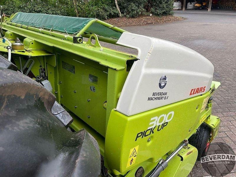 Claas Pick Up 300 I30 - Betakarítógép tartozék: 5 kép. Claas Pick Up 300 I30 - Betakarítógép tartozék: 5 kép.