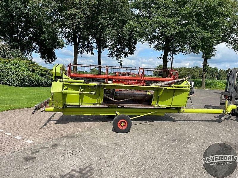 Claas maaibord 400 - Betakarítógép tartozék: 5 kép. Claas maaibord 400 - Betakarítógép tartozék: 5 kép.