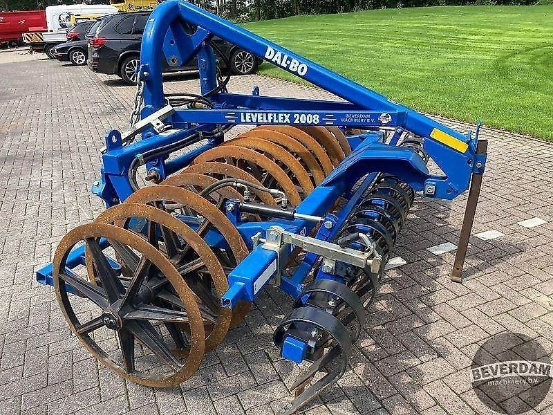 Dal-Bo 300x Levelflex frontpacker - Tárcsás borona: 4 kép. Dal-Bo 300x Levelflex frontpacker - Tárcsás borona: 4 kép.