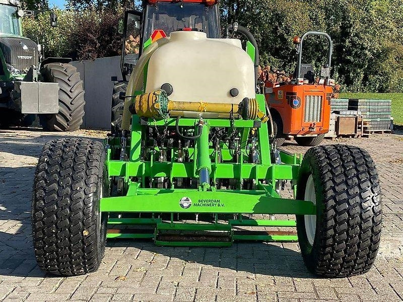Duport Liquiliser SW1319 - Műtrágyaszóró: 5 kép. Duport Liquiliser SW1319 - Műtrágyaszóró: 5 kép.