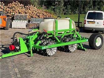 Duport Liquiliser SW1319 - Műtrágyaszóró: 1 kép. Duport Liquiliser SW1319 - Műtrágyaszóró: 1 kép.