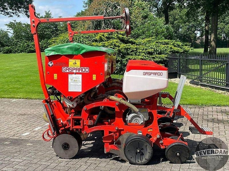 Szemenkénti vetőgép Gaspardo MTE 300 6R: 7 kép.