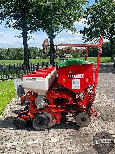 Szemenkénti vetőgép Gaspardo MTE 300 6R: 8 kép.