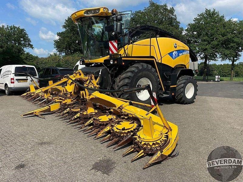 New Holland FR 9090 - Mezőgazdasági gépek: 2 kép. New Holland FR 9090 - Mezőgazdasági gépek: 2 kép.