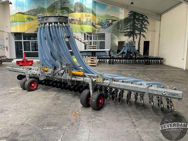 Slootsmid SK 6.2 Rebuild - Műtrágyaszóró gép: 2 kép. Slootsmid SK 6.2 Rebuild - Műtrágyaszóró gép: 2 kép.