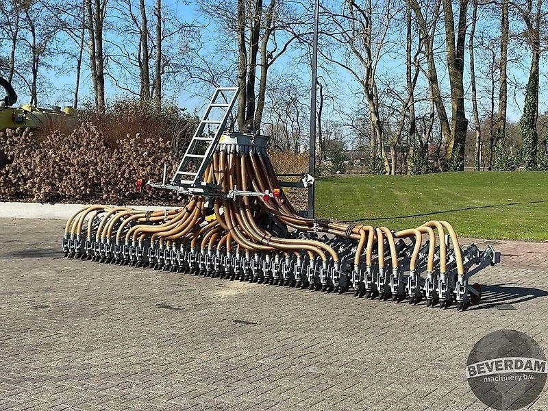 Slootsmid SK 700 - Műtrágyaszóró gép: 4 kép. Slootsmid SK 700 - Műtrágyaszóró gép: 4 kép.