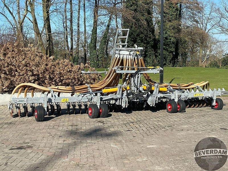 Slootsmid SK 700 - Műtrágyaszóró gép: 1 kép. Slootsmid SK 700 - Műtrágyaszóró gép: 1 kép.