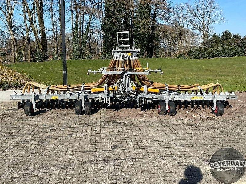 Slootsmid SK 700 - Műtrágyaszóró gép: 5 kép. Slootsmid SK 700 - Műtrágyaszóró gép: 5 kép.