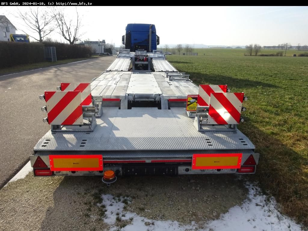 Centaurus ROLFO Sattelauflieger z. LKW Transpor - Félpótkocsi autószállító: 3 kép. Centaurus ROLFO Sattelauflieger z. LKW Transpor - Félpótkocsi autószállító: 3 kép.