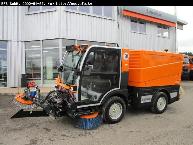 CityCat 2020 XL CityCat V20 mit 3 Besensystem - Utcaseprő gép: 1 kép. CityCat 2020 XL CityCat V20 mit 3 Besensystem - Utcaseprő gép: 1 kép.