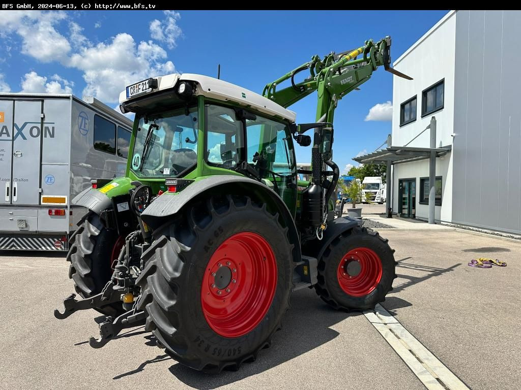 Fendt Modell 211 TYP Profi Plus GEN3 RTK 250 B-Std. - Traktor: 2 kép. Fendt Modell 211 TYP Profi Plus GEN3 RTK 250 B-Std. - Traktor: 2 kép.