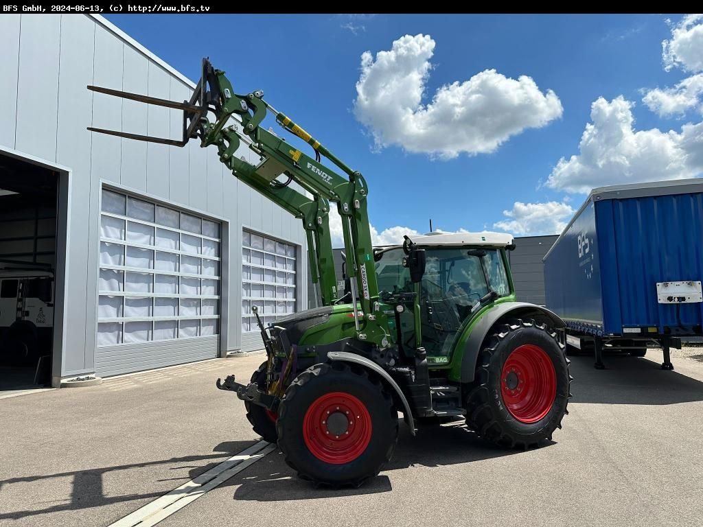 Fendt Modell 211 TYP Profi Plus GEN3 RTK 250 B-Std. - Traktor: 1 kép. Fendt Modell 211 TYP Profi Plus GEN3 RTK 250 B-Std. - Traktor: 1 kép.