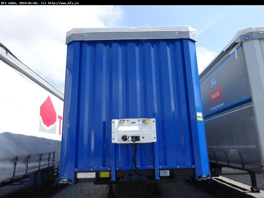 Krone Sattelauflieger SDP 27 eLB50-CS XL Getränke, Cod Krone Sattelauflieger SDP 27 eLB50-CS XL Getränke, Cod - Ponyvás félpótkocsi: 2 kép. Krone Sattelauflieger SDP 27 eLB50-CS XL Getränke, Cod Krone Sattelauflieger SDP 27 eLB50-CS XL Getränke, Cod - Ponyvás félpótkocsi: 2 kép.