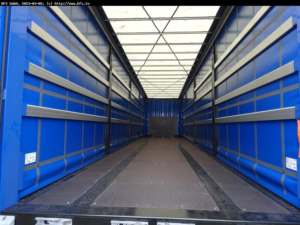 Krone Sattelauflieger SDP 27 eLB50-CS XL Getränke, Cod Krone Sattelauflieger SDP 27 eLB50-CS XL Getränke, Cod - Ponyvás félpótkocsi: 3 kép. Krone Sattelauflieger SDP 27 eLB50-CS XL Getränke, Cod Krone Sattelauflieger SDP 27 eLB50-CS XL Getränke, Cod - Ponyvás félpótkocsi: 3 kép.