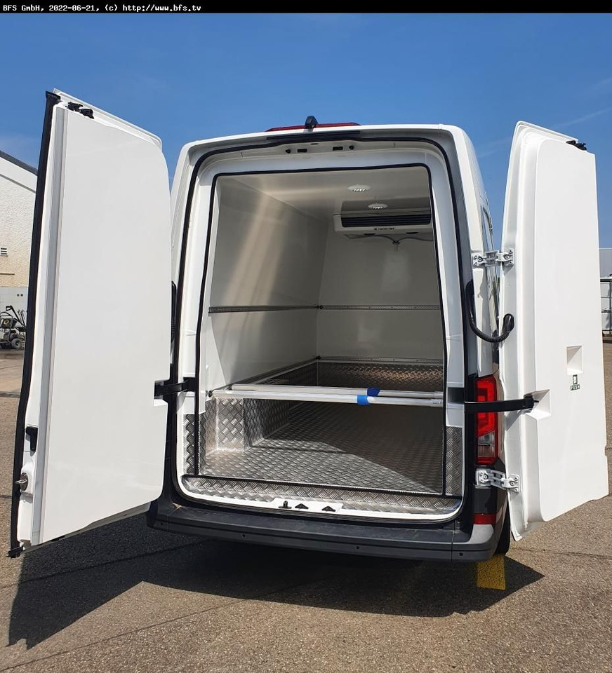MAN TGE 3.140 4x2 F SB TGE Kühlkasten Automatik, The - Hűtős kisteherautó: 2 kép. MAN TGE 3.140 4x2 F SB TGE Kühlkasten Automatik, The - Hűtős kisteherautó: 2 kép.