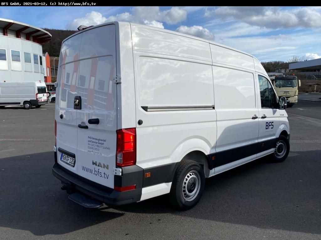 MAN TGE 3.180 4x2 F SB Automatik, keine AHK, 3-Sitze - Furgon: 2 kép. MAN TGE 3.180 4x2 F SB Automatik, keine AHK, 3-Sitze - Furgon: 2 kép.