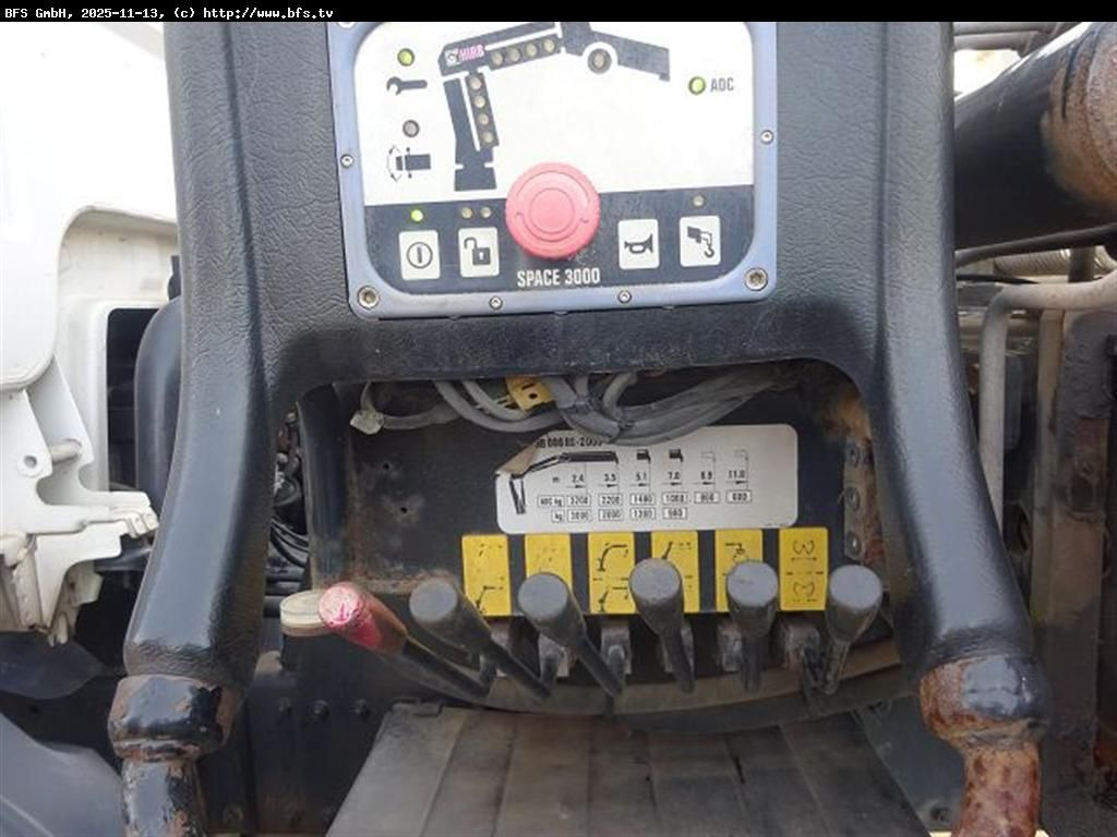 MAN TGL 12.220 4x2 BB - Billenőplatós teherautó: 4 kép. MAN TGL 12.220 4x2 BB - Billenőplatós teherautó: 4 kép.