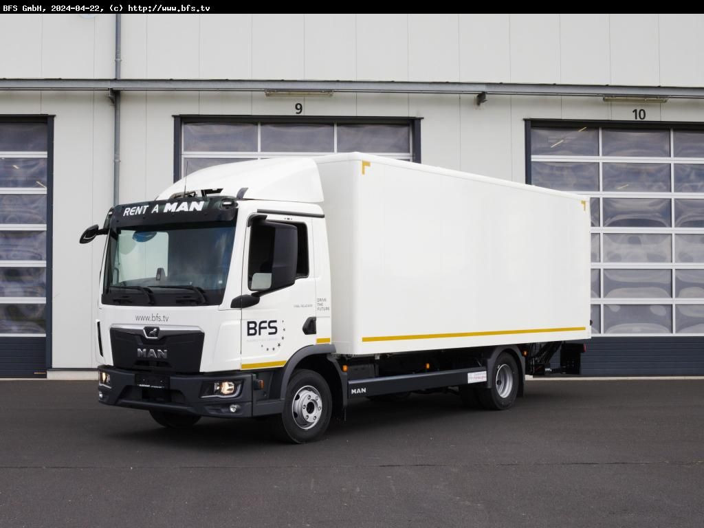 MAN TGL (TG3) 12.220 4x2 BL CH - Hűtős teherautó: 1 kép. MAN TGL (TG3) 12.220 4x2 BL CH - Hűtős teherautó: 1 kép.
