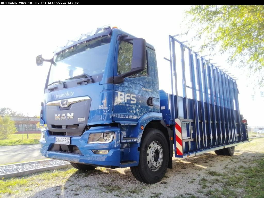 MAN TGM (TG3) 18.320 4x2 BL CH Glastransporter Hegla - Platós teherautó, Darus autó: 1 kép. MAN TGM (TG3) 18.320 4x2 BL CH Glastransporter Hegla - Platós teherautó, Darus autó: 1 kép.