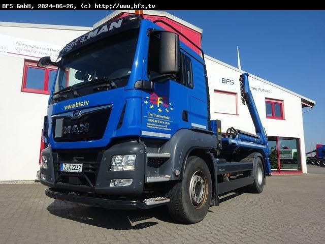 MAN TGS 18.460 4x2 BL AK 12 MT I.S.A.R. Folgesteueru - Konténerszállító: 1 kép. MAN TGS 18.460 4x2 BL AK 12 MT I.S.A.R. Folgesteueru - Konténerszállító: 1 kép.