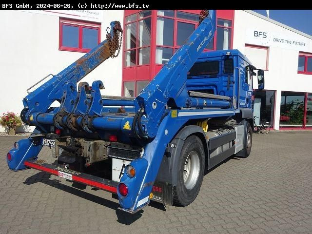 MAN TGS 18.460 4x2 BL AK 12 MT I.S.A.R. Folgesteueru - Billenőplatós teherautó: 2 kép. MAN TGS 18.460 4x2 BL AK 12 MT I.S.A.R. Folgesteueru - Billenőplatós teherautó: 2 kép.