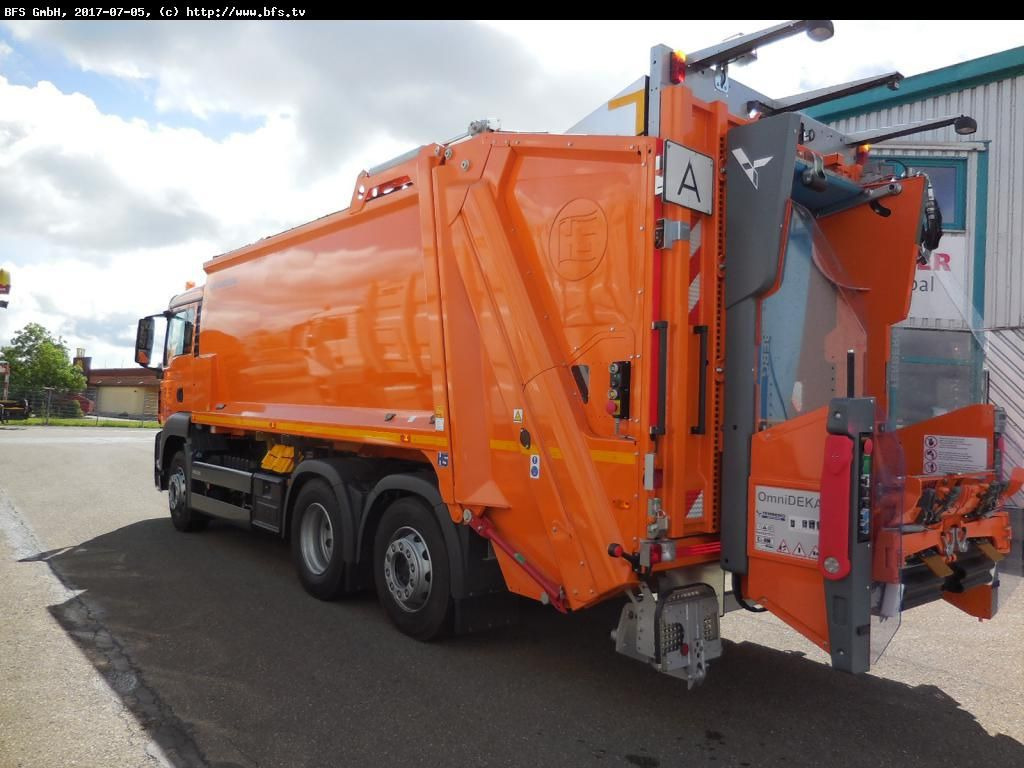 MAN TGS 26.320 6X2-2 BL HS HL Olympus 21W - Omni-DEK - Szemetesautó: 3 kép. MAN TGS 26.320 6X2-2 BL HS HL Olympus 21W - Omni-DEK - Szemetesautó: 3 kép.