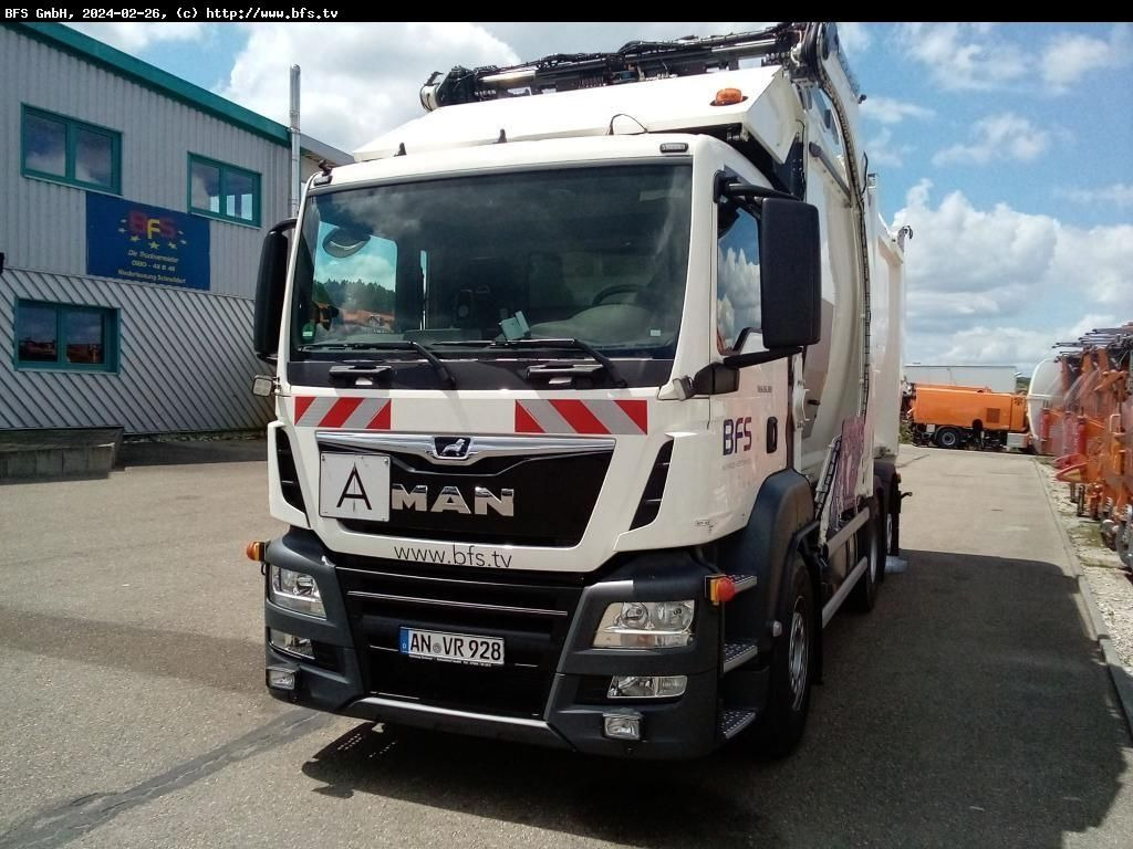 MAN TGS 26.330 6x2-2 BL HS FL Millennium 37 - HFS 85 - Szemetesautó: 1 kép. MAN TGS 26.330 6x2-2 BL HS FL Millennium 37 - HFS 85 - Szemetesautó: 1 kép.