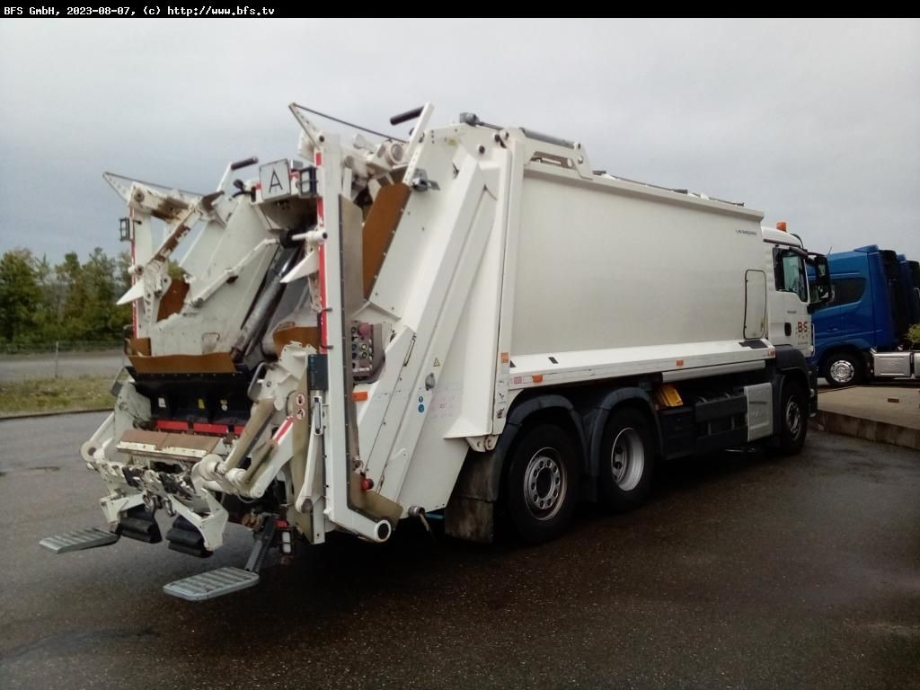 MAN TGS 28.320 6x2-4 BL HS UL Olympus 23 - Euro Max - Szemetesautó: 2 kép. MAN TGS 28.320 6x2-4 BL HS UL Olympus 23 - Euro Max - Szemetesautó: 2 kép.