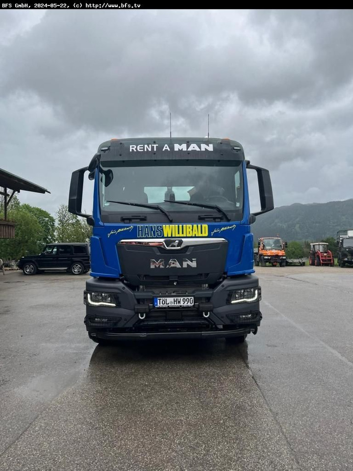 MAN TGS (TG3) 26.520 6x2-4 LL CH MEILLER - Horgos rakodó teherautó: 2 kép. MAN TGS (TG3) 26.520 6x2-4 LL CH MEILLER - Horgos rakodó teherautó: 2 kép.